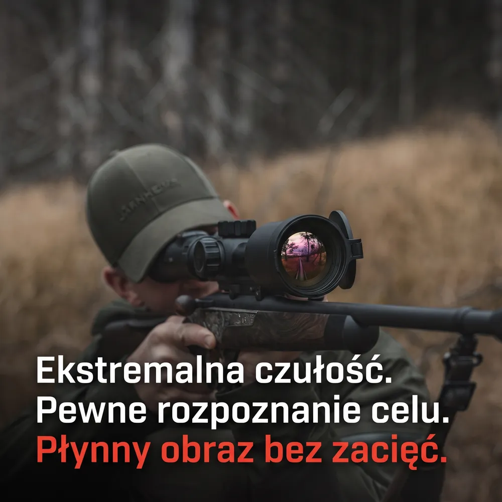 Celownik termowizyjny HIKMICRO Stellar SX75LR 4.0 z szyną Blaser – widok z boku na obiektyw 75 mm